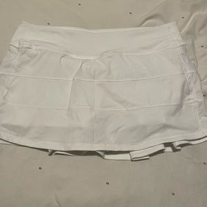 Lululemon pace rival skirt Sz 8 NWOT